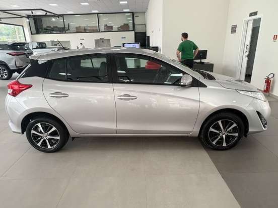 TOYOTA-YARIS-1.5 16V FLEX XS MULTIDRIVE TOYOTA-YARIS-2019