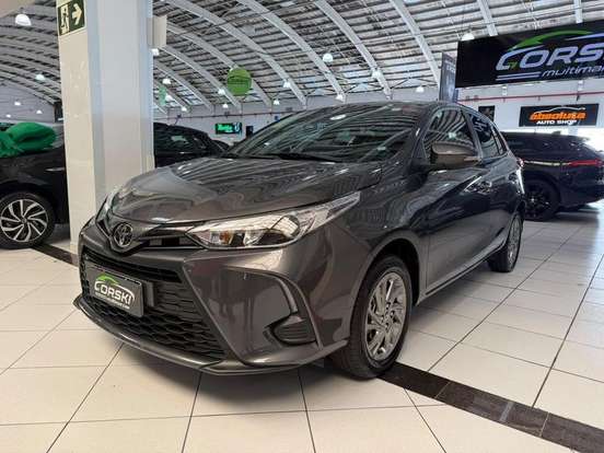 TOYOTA-YARIS-2024