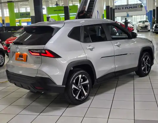 TOYOTA-YARIS CROSS-2026