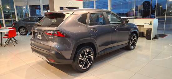 TOYOTA-YARIS CROSS-2026