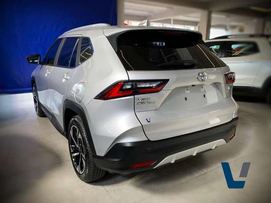 TOYOTA-YARIS CROSS-2026