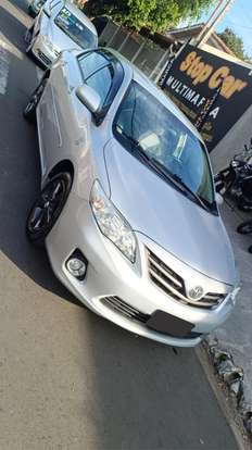 TOYOTA-COROLLA-2013