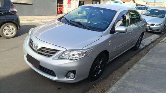 TOYOTA-COROLLA-2013