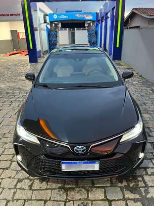 TOYOTA-COROLLA-2024
