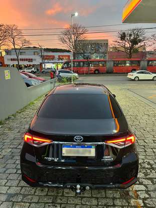 TOYOTA-COROLLA-2024
