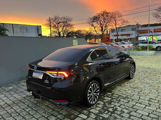 TOYOTA-COROLLA-2024