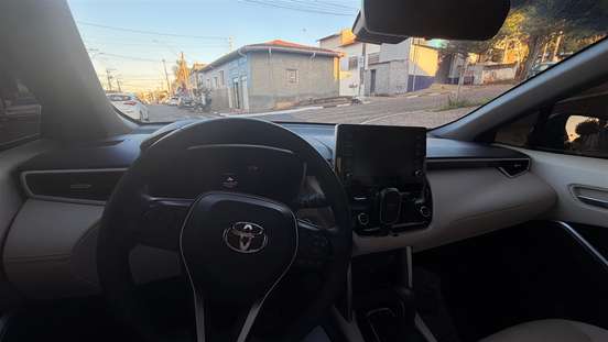 TOYOTA-COROLLA CROSS-2021