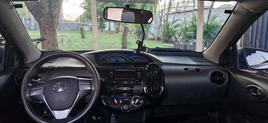 TOYOTA-ETIOS-2016