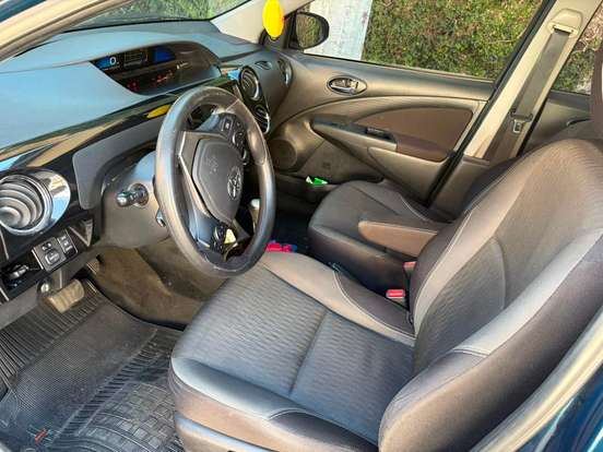 TOYOTA-ETIOS-1.5 XS 16V FLEX 4P AUTOMÁTICO TOYOTA-ETIOS-2016