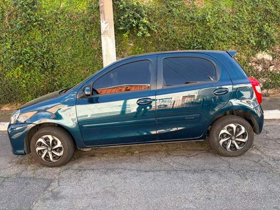TOYOTA-ETIOS-2016