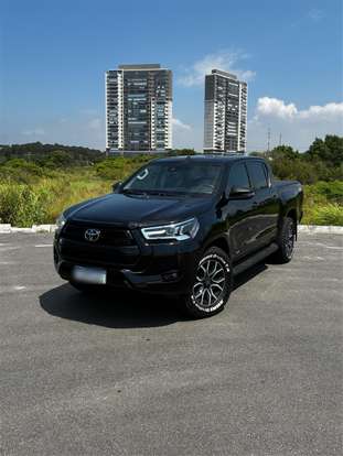 TOYOTA-HILUX-2021