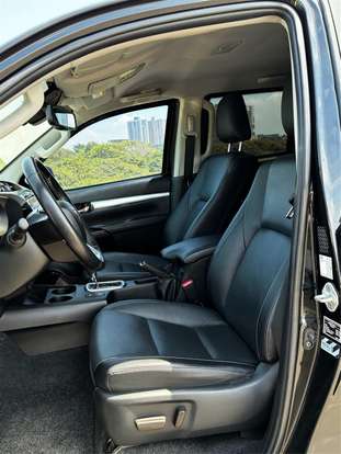 TOYOTA-HILUX-2021