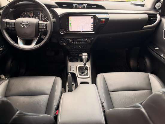 TOYOTA-HILUX-2025
