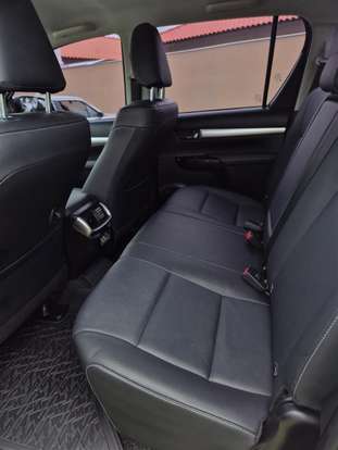 TOYOTA-HILUX-2024