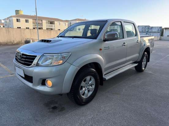 TOYOTA-HILUX-3.0 SR 4X4 CD 16V TURBO INTERCOOLER DIESEL 4P AUTOMÁTICO TOYOTA-HILUX-2012