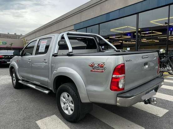 TOYOTA-HILUX-3.0 SR 4X4 CD 16V TURBO INTERCOOLER DIESEL 4P AUTOMÁTICO TOYOTA-HILUX-2014
