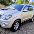 TOYOTA HILUX SW4 3.0 SRV 4X4 16V TURBO INTERCOOLER DIESEL 4P AUTOMÁTICO TOYOTA HILUX SW4 3.0 SRV 4X4 16V TURBO INTERCOOLER DIESEL 4P AUTOMÁTICO