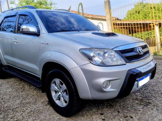 TOYOTA-HILUX SW4-3.0 SRV 4X4 16V TURBO INTERCOOLER DIESEL 4P AUTOMÁTICO TOYOTA-HILUX SW4-2007