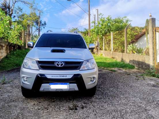 TOYOTA-HILUX SW4-3.0 SRV 4X4 16V TURBO INTERCOOLER DIESEL 4P AUTOMÁTICO TOYOTA-HILUX SW4-2007