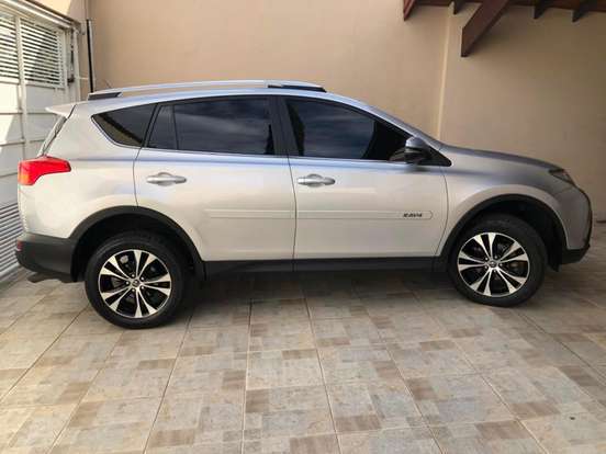 TOYOTA-RAV4-2014