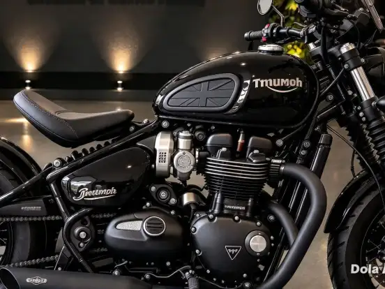 TRIUMPH-BONNEVILLE BOBBER 1200 TRIUMPH-BONNEVILLE BOBBER 1200-2020