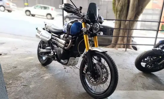 TRIUMPH-BONNEVILLE SCRAMBLER 1200 XE-2019