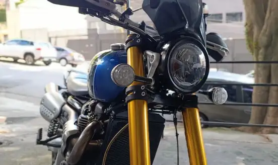 TRIUMPH-BONNEVILLE SCRAMBLER 1200 XE-2019