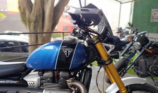 TRIUMPH-BONNEVILLE SCRAMBLER 1200 XE-2019