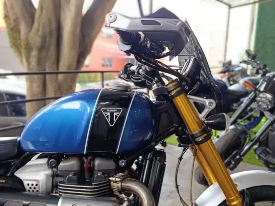 TRIUMPH-BONNEVILLE SCRAMBLER 1200 XE TRIUMPH-BONNEVILLE SCRAMBLER 1200 XE-2019