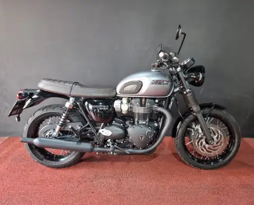 TRIUMPH-BONNEVILLE T120 BLACK 1200-2024