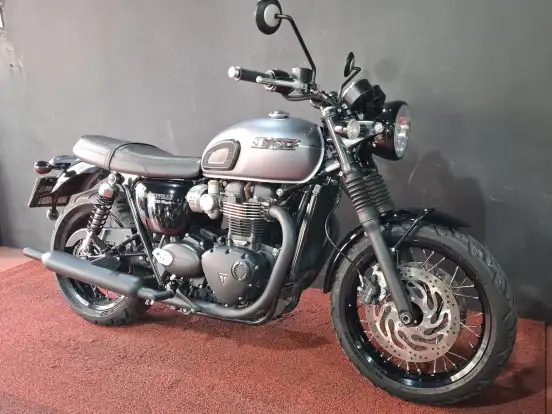 TRIUMPH-BONNEVILLE T120 BLACK 1200 TRIUMPH-BONNEVILLE T120 BLACK 1200-2024