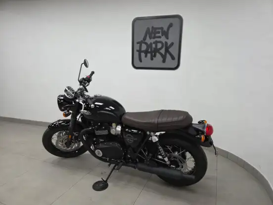 TRIUMPH-BONNEVILLE T120 BLACK 1200-2026