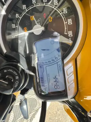 TRIUMPH-SCRAMBLER 400 XC-2025