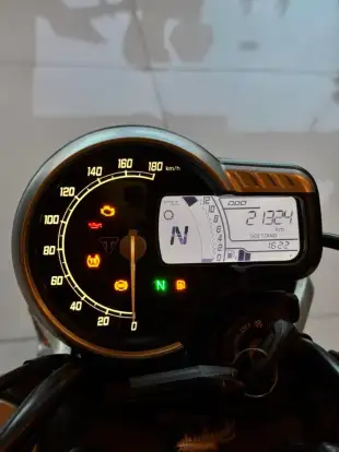 TRIUMPH-SPEED 400-2024