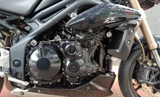 TRIUMPH-SPEED TRIPLE-2014