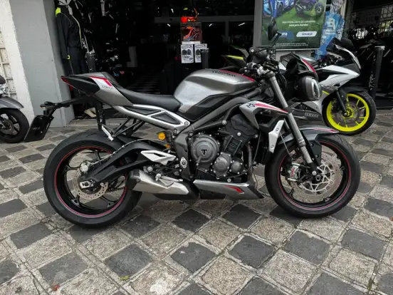 TRIUMPH-STREET TRIPLE 765 RS-2020