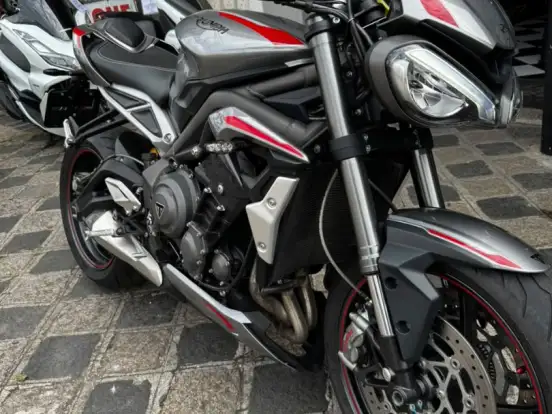 TRIUMPH-STREET TRIPLE 765 RS TRIUMPH-STREET TRIPLE 765 RS-2020
