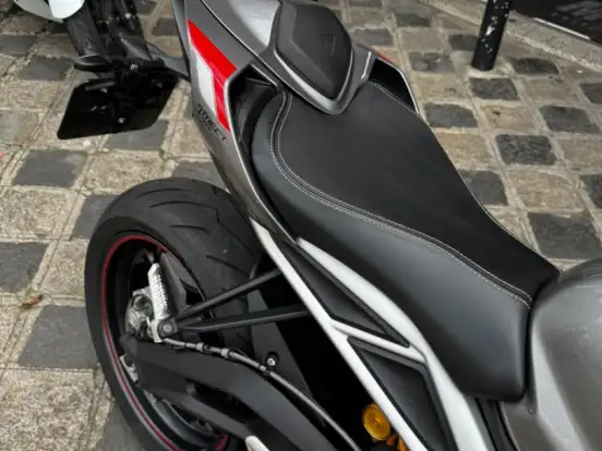 TRIUMPH-STREET TRIPLE 765 RS TRIUMPH-STREET TRIPLE 765 RS-2020