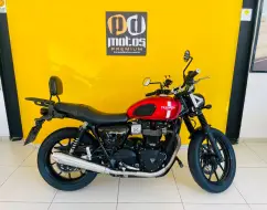 TRIUMPH STREET TWIN TRIUMPH STREET TWIN