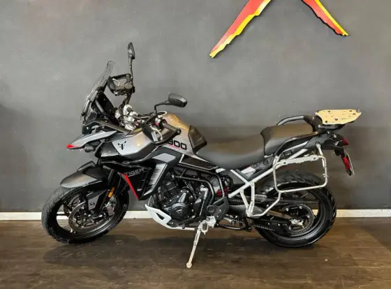 TRIUMPH TIGER 900 GT PRO 