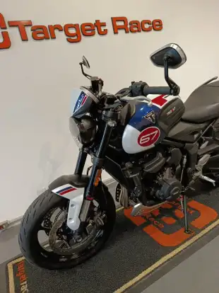 TRIUMPH-TRIDENT 660 TRIPLE TRIBUTE EDITION TRIUMPH-TRIDENT 660 TRIPLE TRIBUTE EDITION-2024