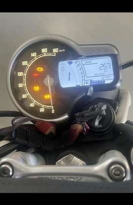 TRIUMPH-SCRAMBLER 400 X-2025
