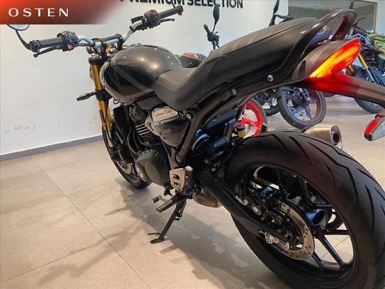 TRIUMPH-SPEED 400-2026