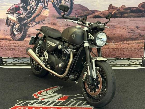 TRIUMPH SPEED TWIN 
