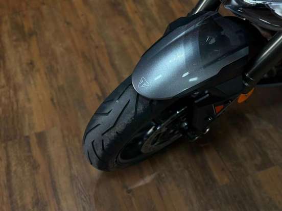 TRIUMPH-STREET TRIPLE 765 RS TRIUMPH-STREET TRIPLE 765 RS-2023