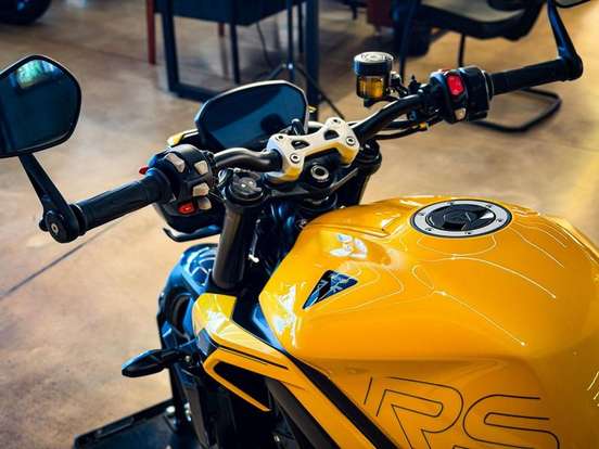 TRIUMPH-STREET TRIPLE RS ABS-2026