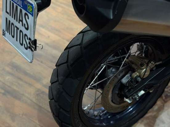 TRIUMPH-TIGER 800 ABS TRIUMPH-TIGER 800 ABS-2013