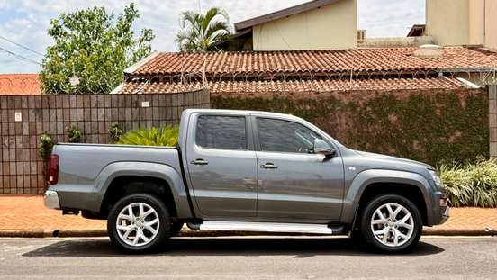 VOLKSWAGEN-AMAROK-2.0 HIGHLINE 4X4 CD 16V TURBO INTERCOOLER DIESEL 4P AUTOMÁTICO VOLKSWAGEN-AMAROK-2019