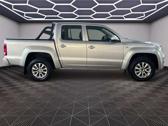 VOLKSWAGEN-AMAROK-2.0 TRENDLINE 4X4 CD 16V TURBO INTERCOOLER DIESEL 4P AUTOMÁTICO VOLKSWAGEN-AMAROK-2018