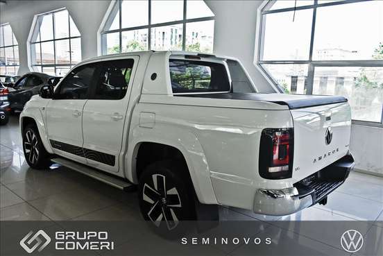 VOLKSWAGEN-AMAROK-2024